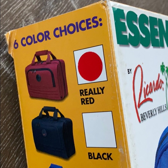 NWT Essentials organizer - Picture 3 of 5